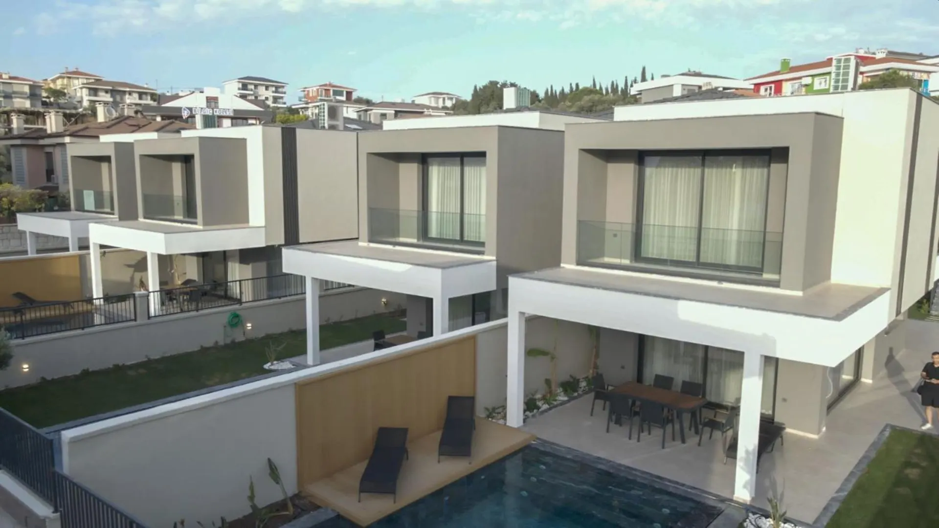 Villa Merkez Havuzlu Odalarbanyolu Çeşme 0*,